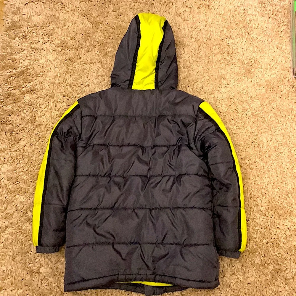 Puma Boys Hooded Puffy Jacket Boys Size M 🧥 - Picture 2 of 5